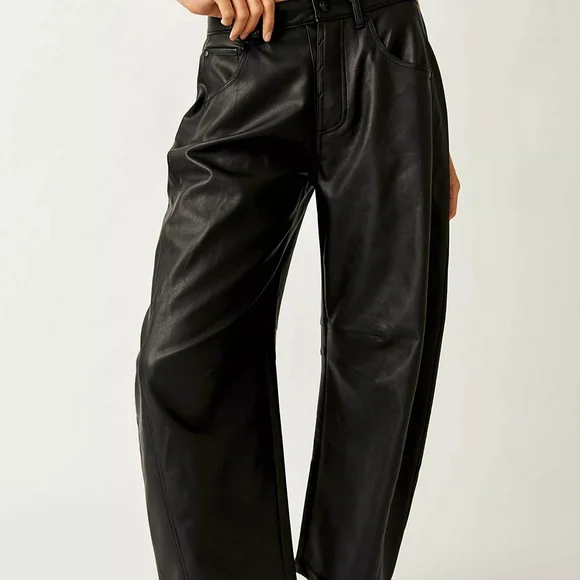 WE THE FREE GOOD LUCK VEGAN LEATHER MID-RISE BARREL JEANS - SIZE 27- COLOR BLACK - Picture 3 of 12